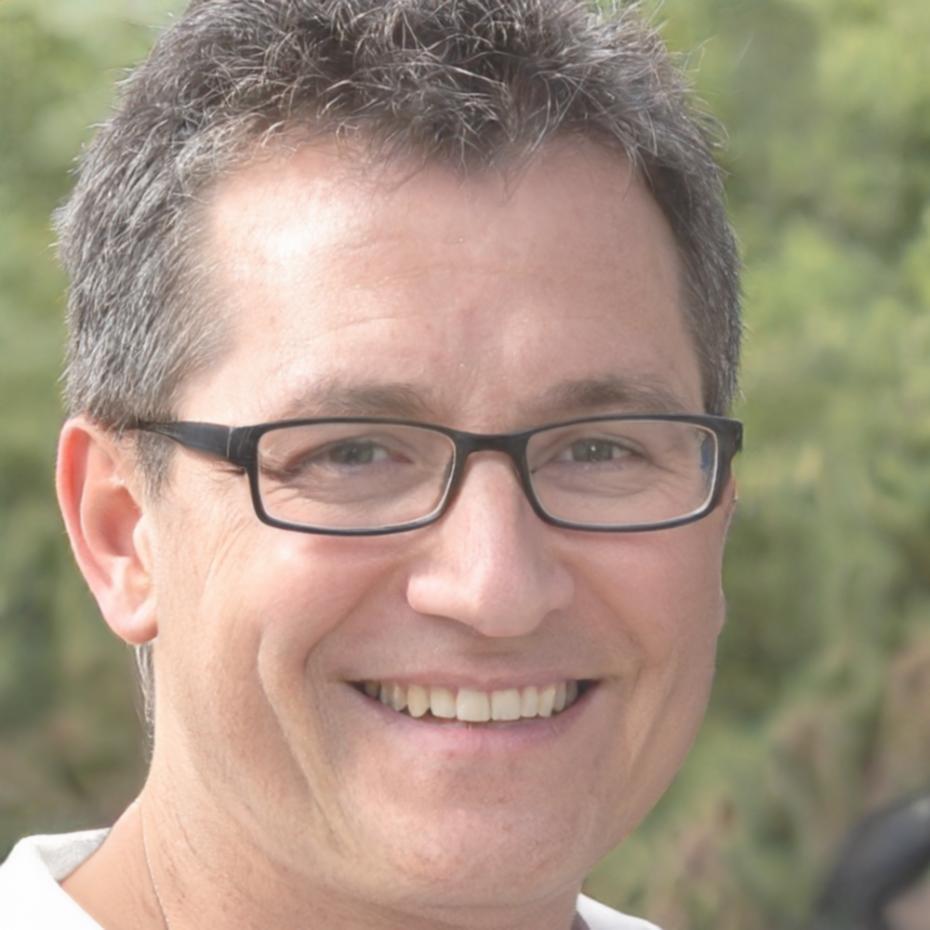 Marcus Sutherland, Financial Strategy Director